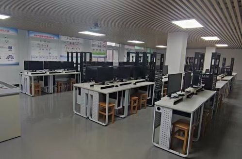 禪城區首家公辦技工學校招生啦！有為青年切勿錯過，專注計算機軟硬件領域點燃未來夢想
